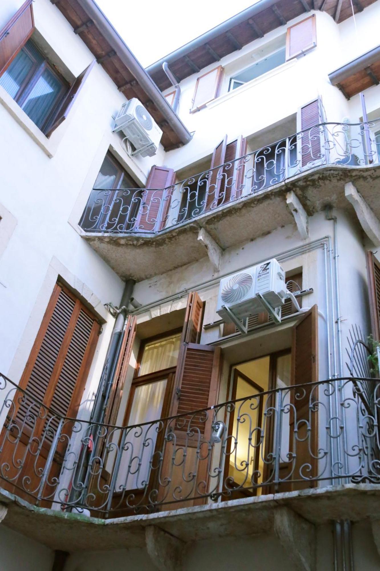 Dimora San Fermo 11 Apartamento Verona Exterior foto